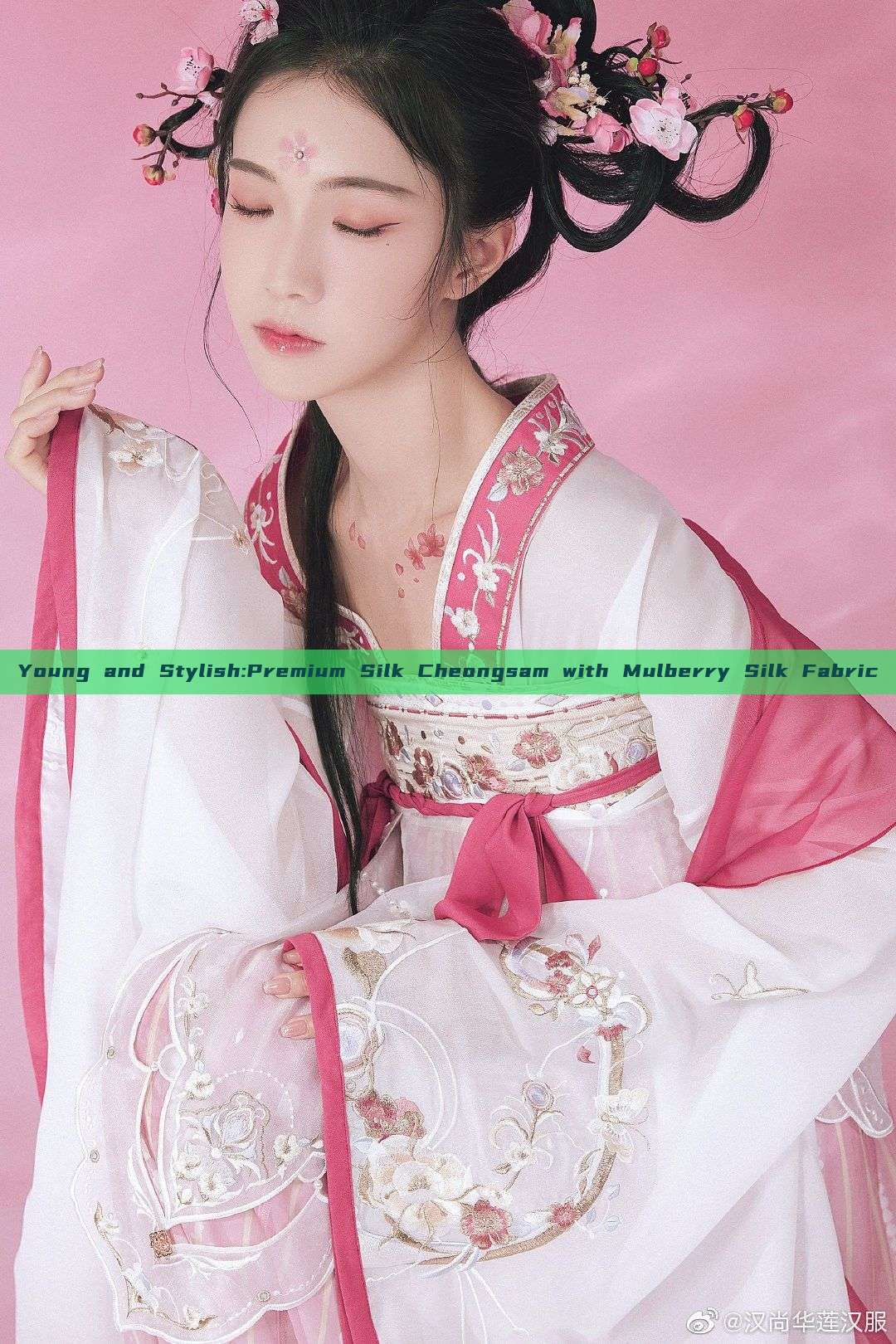 Young and Stylish:Premium Silk Cheongsam with Mulberry Silk Fabric Young and Stylish:Premium Silk Cheongsam with Mulberry Silk Fabric