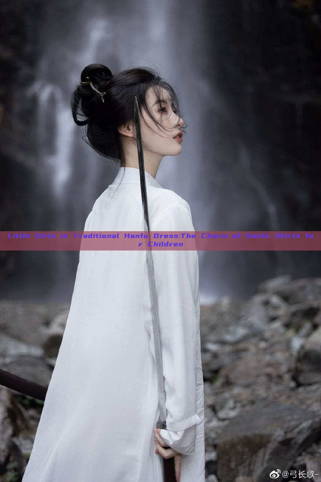 Little Girls in Traditional Hanfu Dress:The Charm of Hanfu Skirts for Children Little Girls in Traditional Hanfu Dress:The Charm of Hanfu Skirts for Children