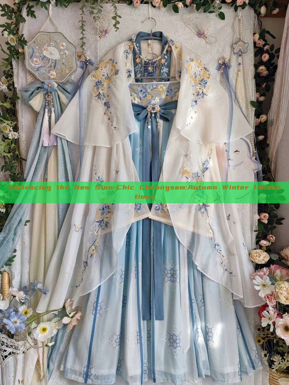Embracing the New Sino-Chic Cheongsam:Autumn Winter Innovations Embracing the New Sino-Chic Cheongsam:Autumn Winter Innovations