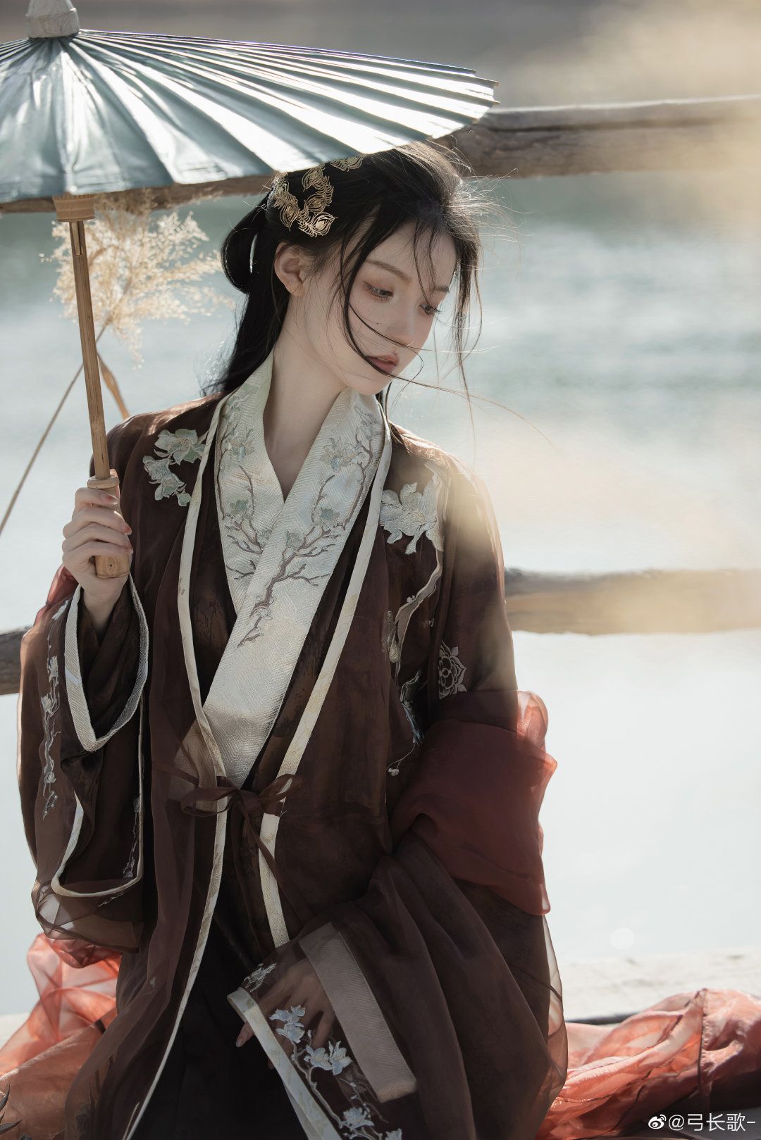 Elegant and Comfortable:A Guide to Choosing the Perfect Lightweight Qipao Cardigans Elegant and Comfortable:A Guide to Choosing the Perfect Lightweight Qipao Cardigans