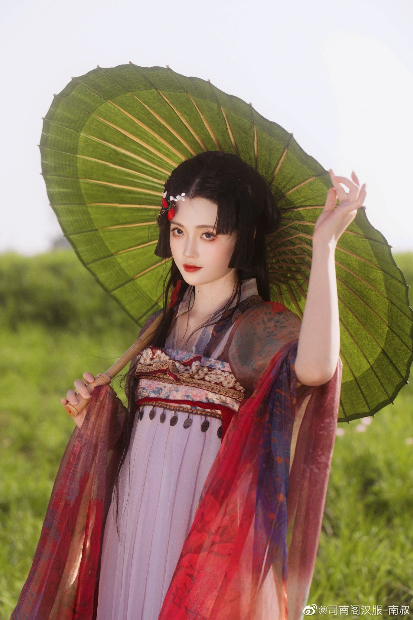 New Chinese Style:The Elegance of White Horseface Skirt New Chinese Style:The Elegance of White Horseface Skirt
