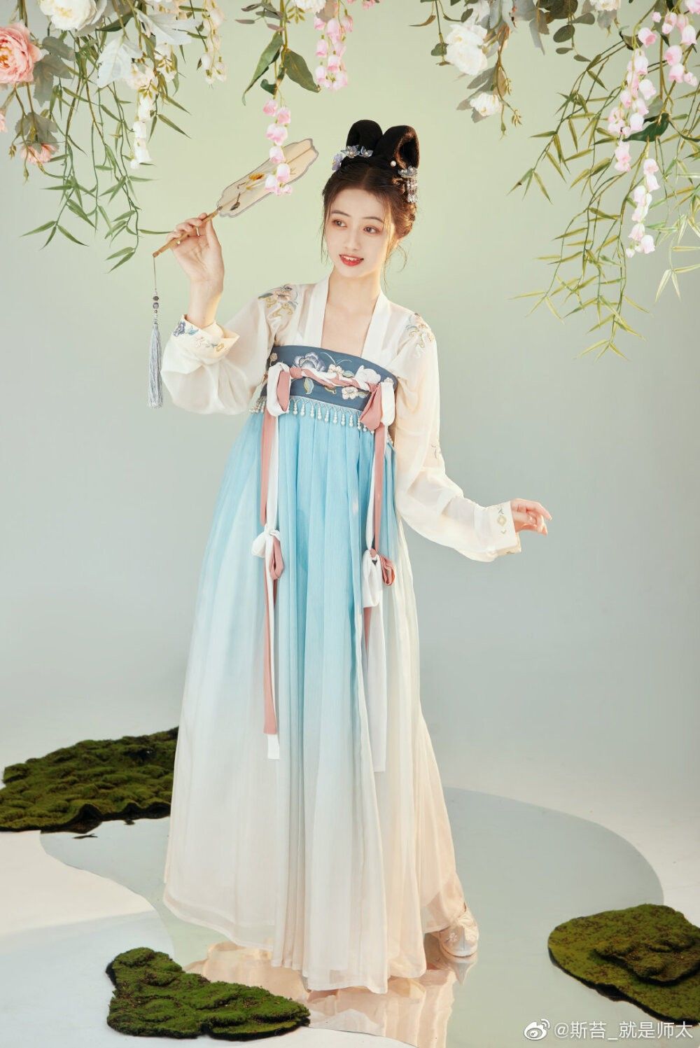 Tushan Bai Hanfu Studio:Preserving Traditional Elegance in Modern Times