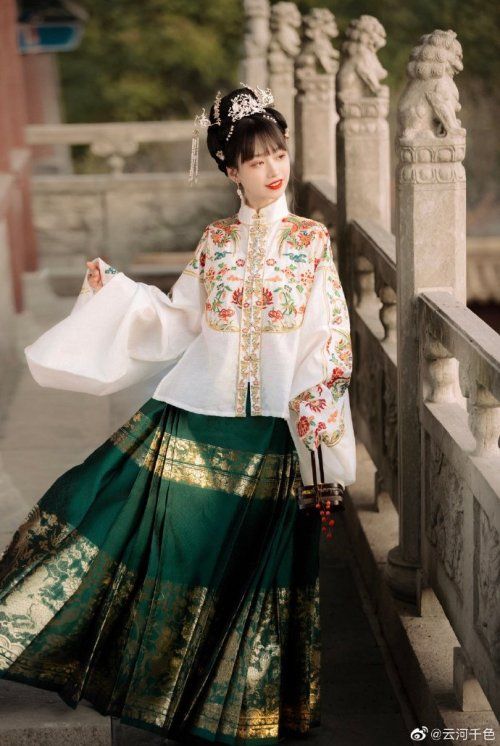 Plus Size Cheongsam Skirt for 180-Pound Body:Embracing the Beauty of Every Size Plus Size Cheongsam Skirt for 180-Pound Body:Embracing the Beauty of Every Size