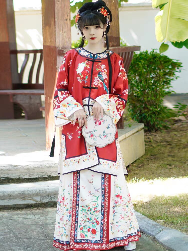The Splendid Splendor of Hairpins in Hanfu Fashion The Splendid Splendor of Hairpins in Hanfu Fashion