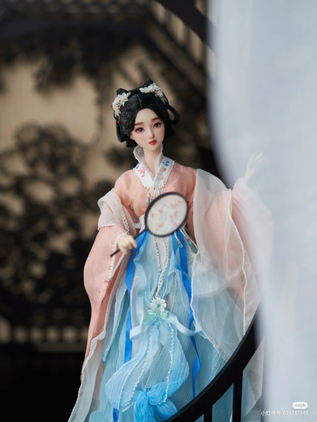 Modernizing the Traditional Cheongsam Qipao:A Tale of Style Evolution in Mid-Length Elegance Modernizing the Traditional Cheongsam Qipao:A Tale of Style Evolution in Mid-Length Elegance