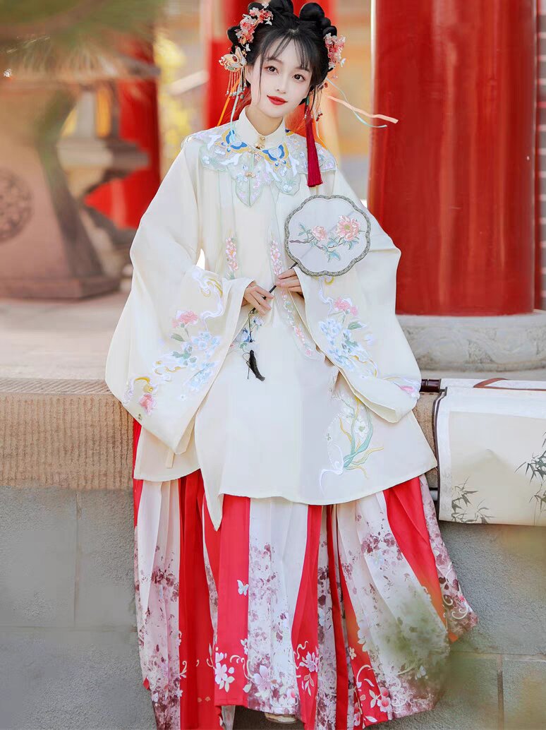 Little Babys Summer Hanfu Skirt A Guide to Styling Your 4-Year-Olds Fashion