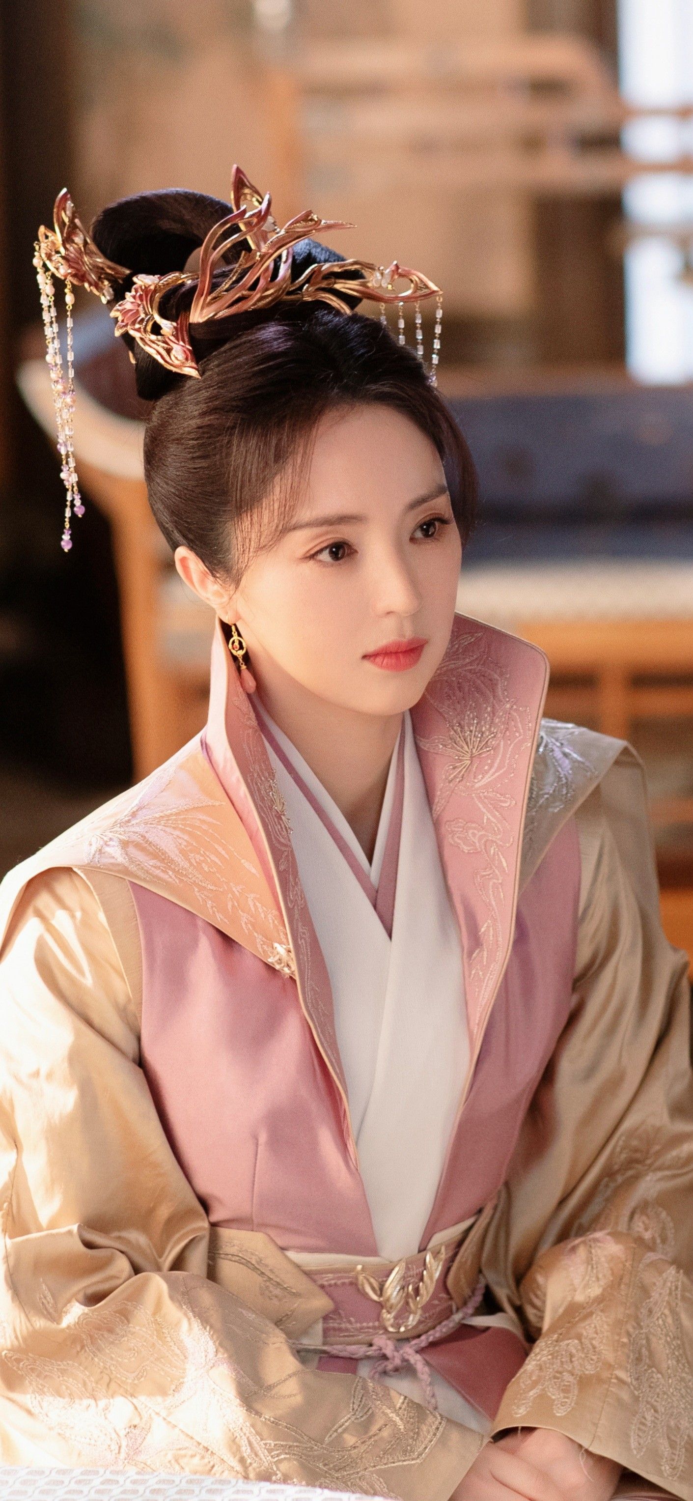 Childrens Hanfu with Big Sleeve Blouses:A Closer Look into Traditional Chinese Fashion for Kids Childrens Hanfu with Big Sleeve Blouses:A Closer Look into Traditional Chinese Fashion for Kids