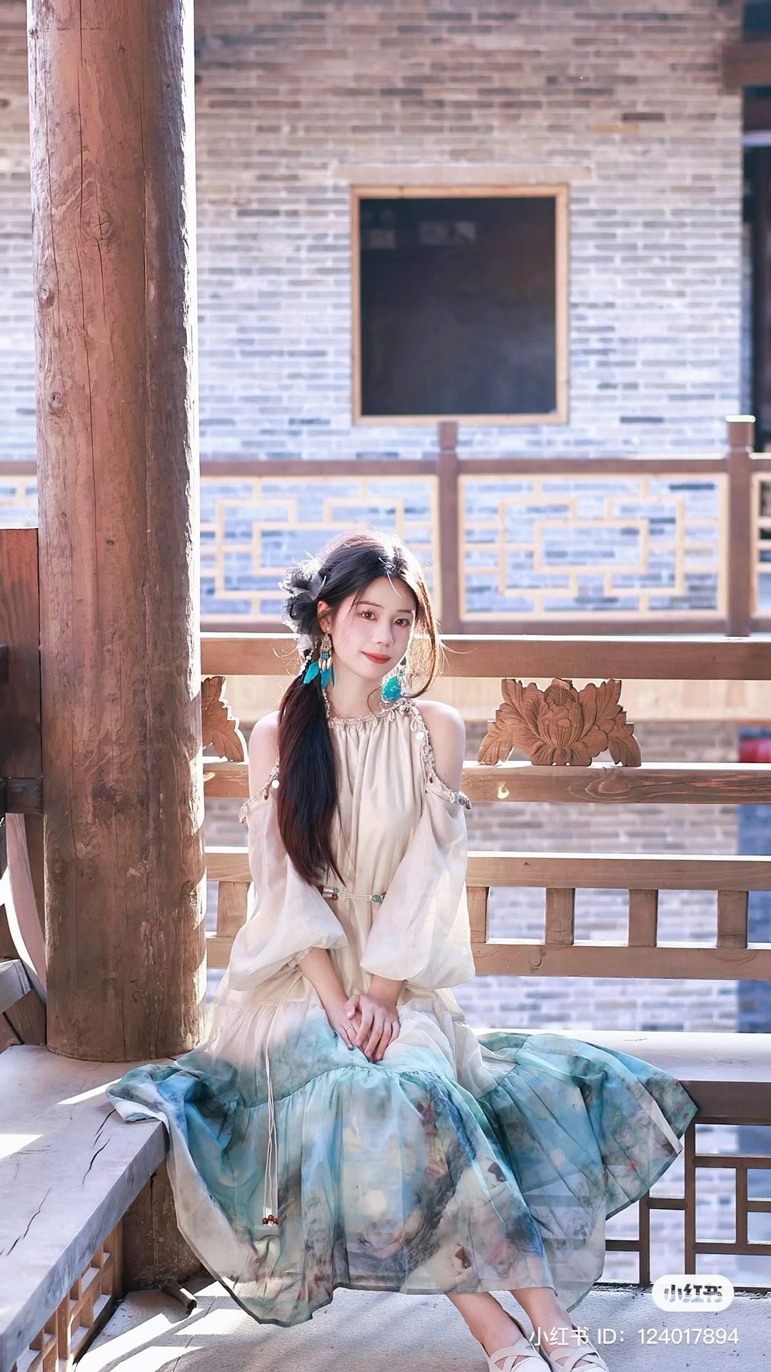 Embracing the Elegance of Red Qipao:A Journey of Self-Cultivation and Style Embracing the Elegance of Red Qipao:A Journey of Self-Cultivation and Style