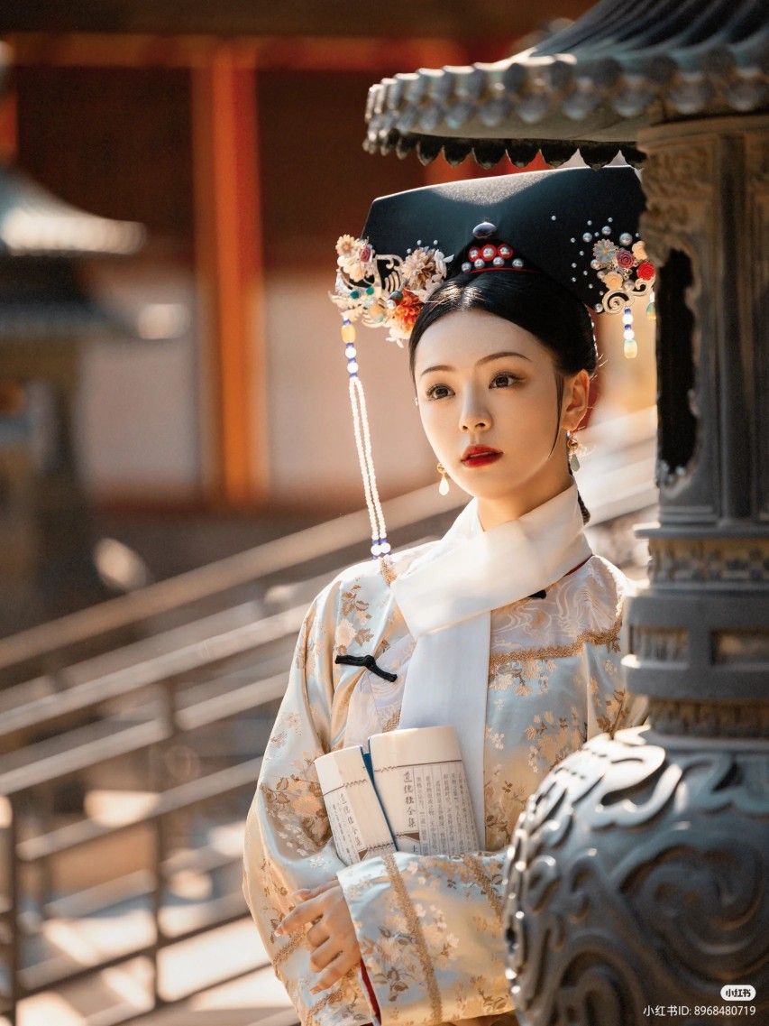 Xuanji Style Hanfu:The Glasslike Splendor of Liuli Xuanji Style Hanfu:The Glasslike Splendor of Liuli