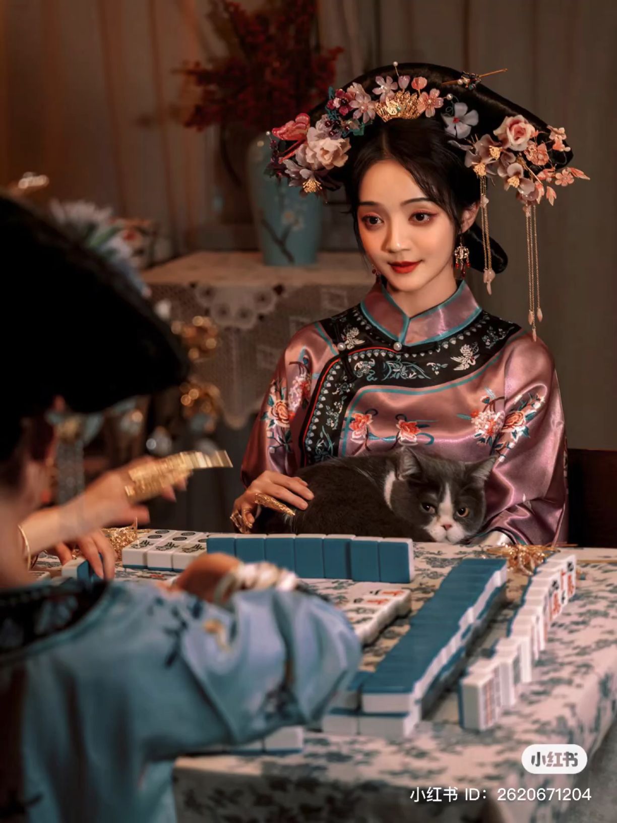 The Purple Hanfu Fashion of a Junior High School Girl The Purple Hanfu Fashion of a Junior High School Girl
