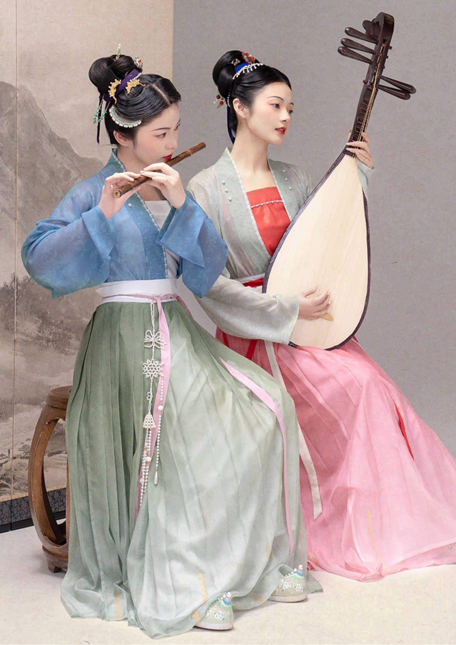 Winter Cheongsam:Embracing a Young,High-End Elegance Winter Cheongsam:Embracing a Young,High-End Elegance