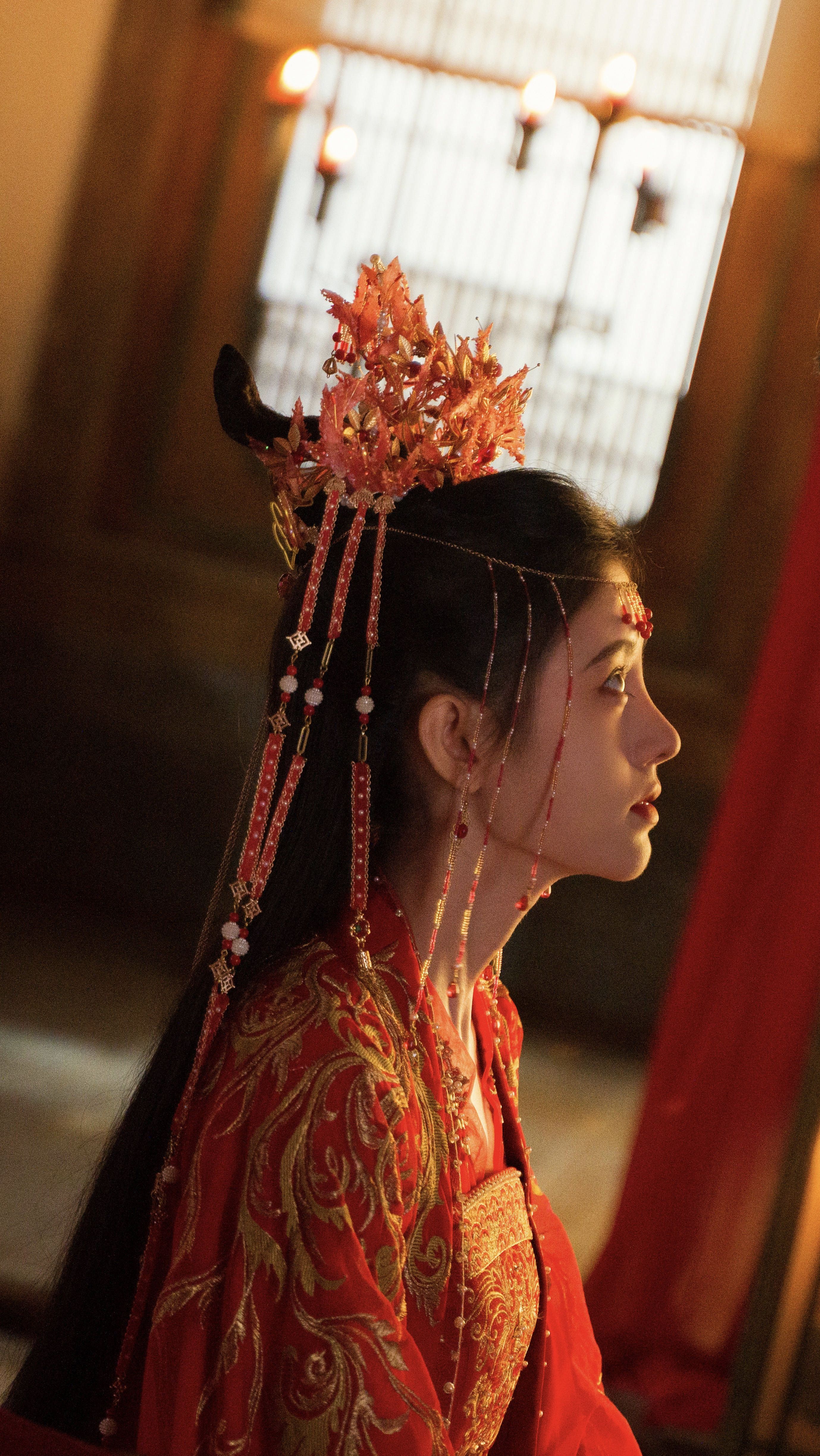 A Mini-Sized Qipao Bride in Modern Chinese Elegance:The Story of a Charming Engagement A Mini-Sized Qipao Bride in Modern Chinese Elegance:The Story of a Charming Engagement