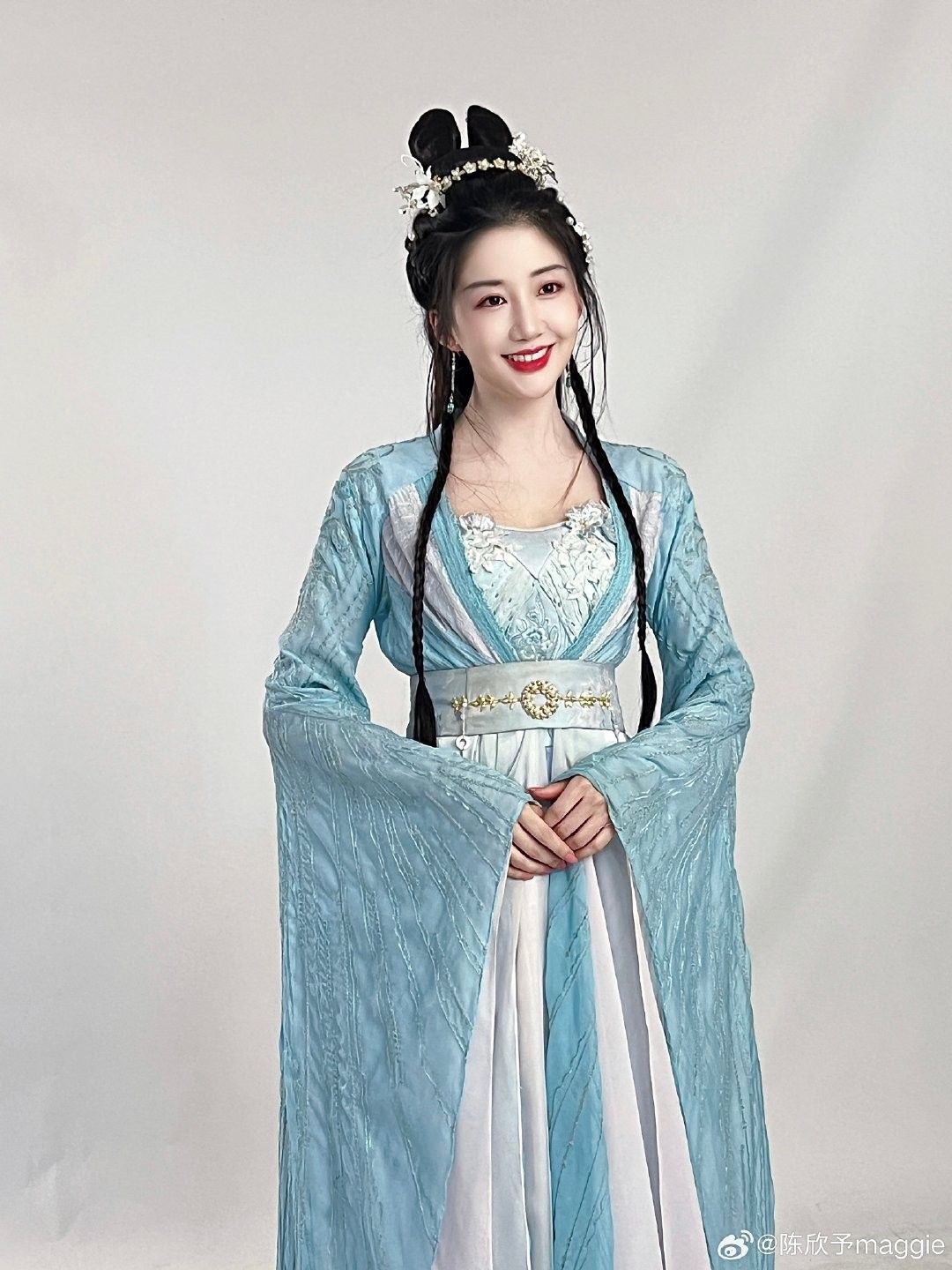 Elegant Girls Hanfu Ruyi Long-Sleeve Dress:A Blend of Tradition and Modernity Elegant Girls Hanfu Ruyi Long-Sleeve Dress:A Blend of Tradition and Modernity