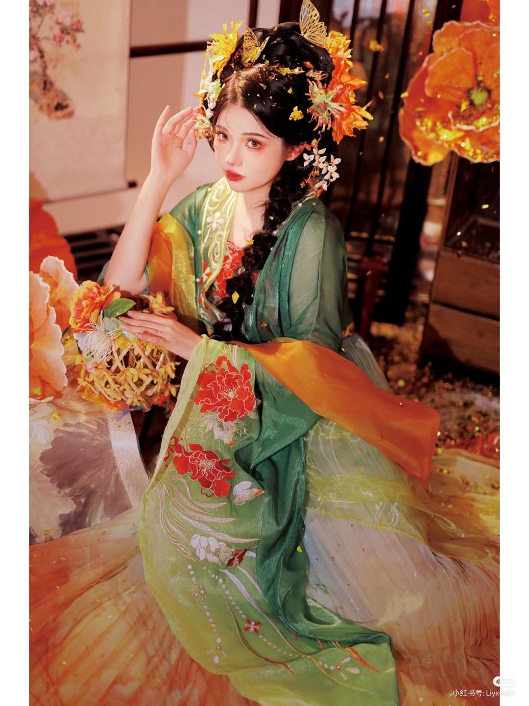 The Rise of Hanfu Fashion:白鹿s Lure and the Resurgence of the Road Zhaoyao Style The Rise of Hanfu Fashion:白鹿s Lure and the Resurgence of the Road Zhaoyao Style