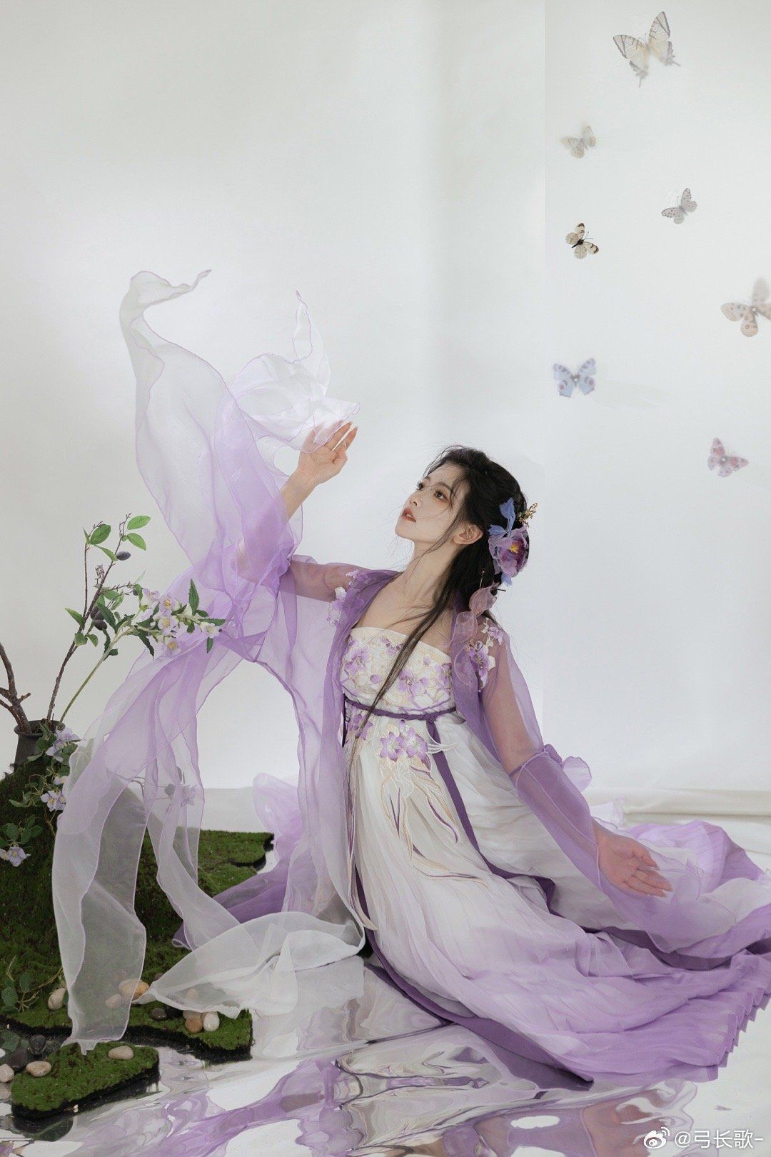 Autumns Embrace:The Enchanting World of Qimu Mu Hanfu