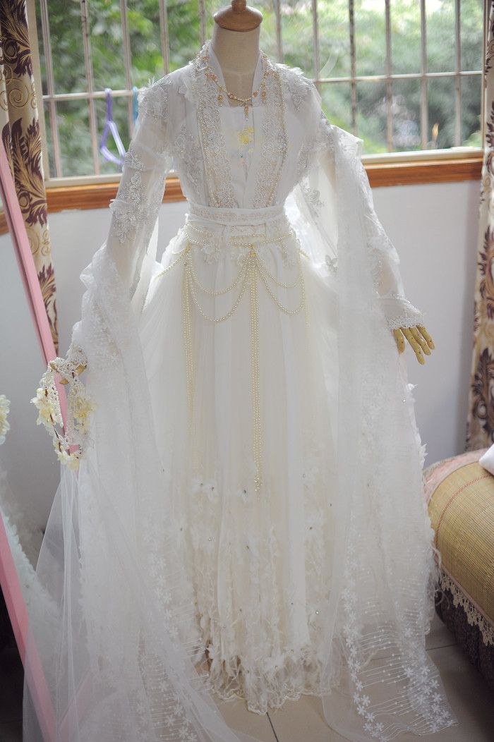Cheng Yis Hanfu Style:Exploring the Allure of Traditional Chinese Fashion