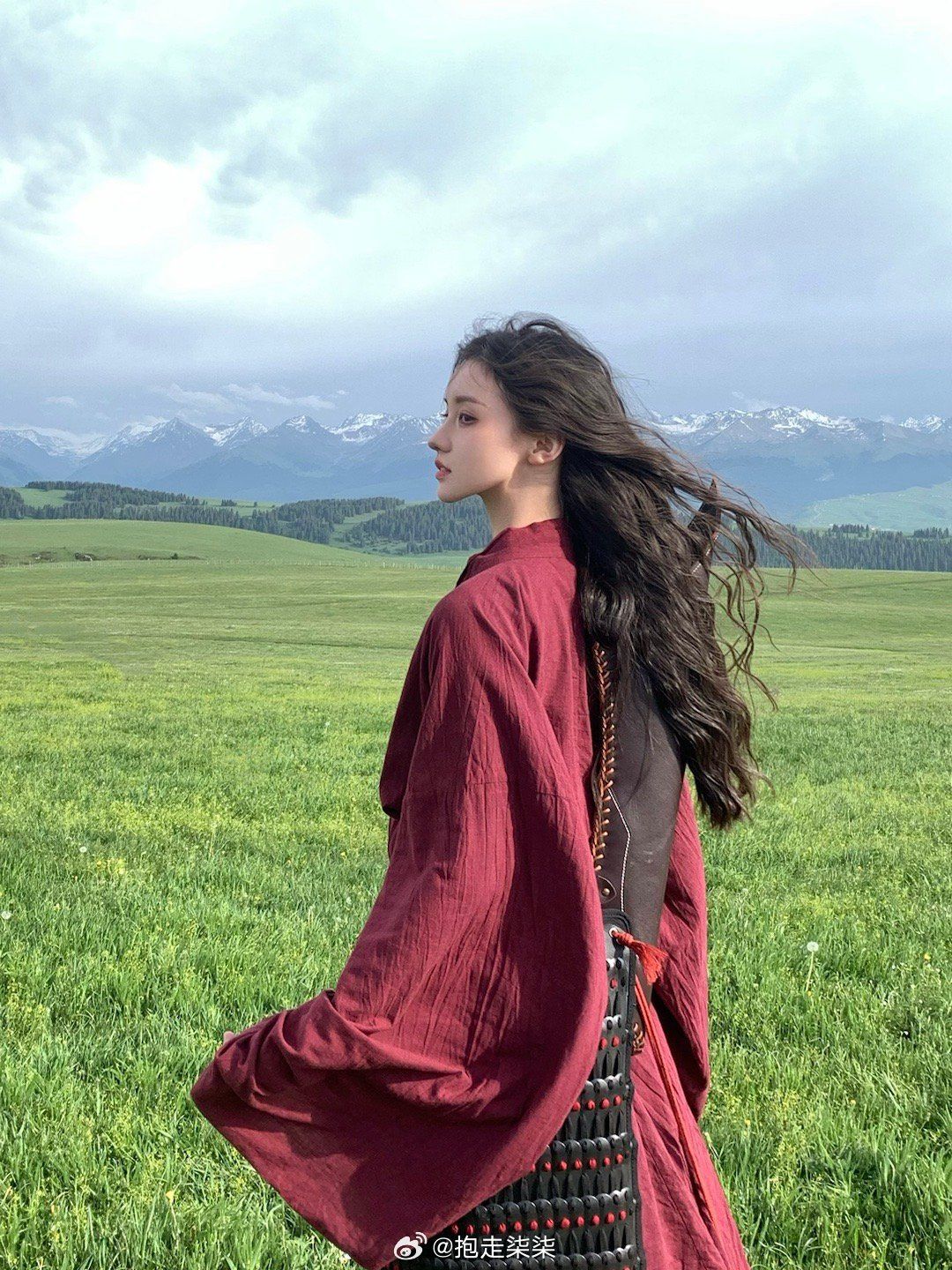 The Charm of Qipao:A Closer Look at the Traditional Chinese Blouse