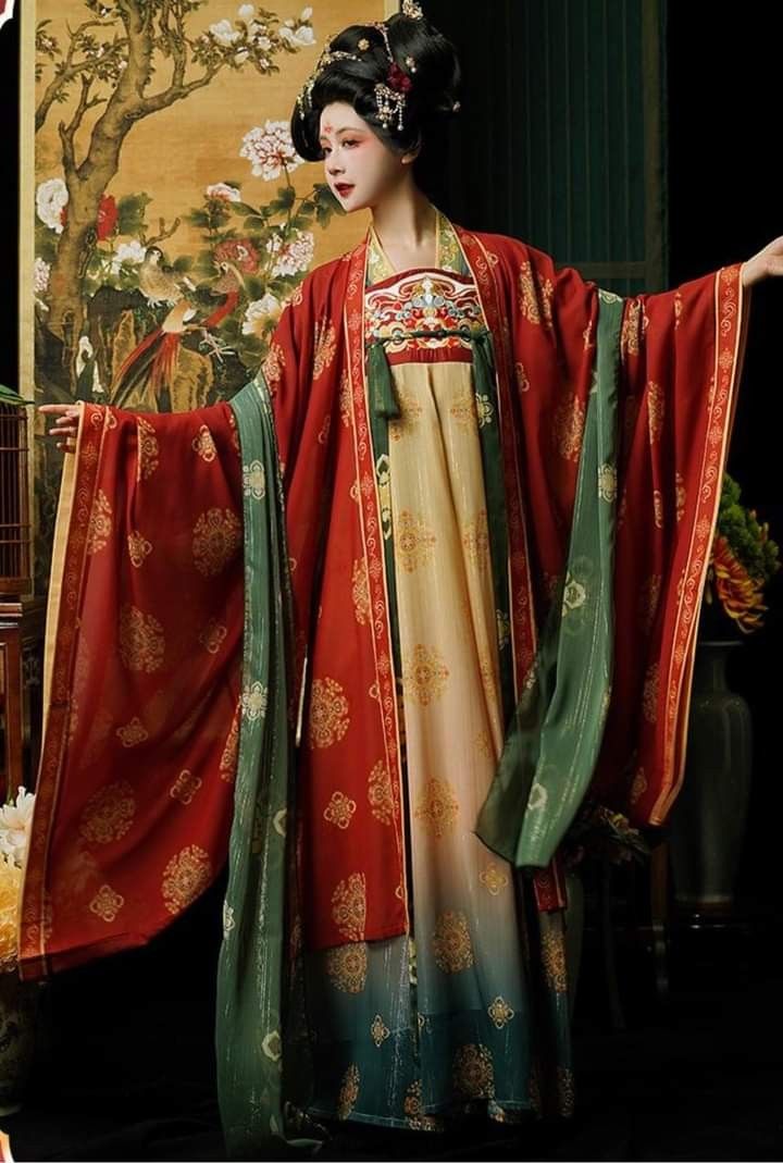 The Veiled Splendor of Traditional Chinese Hanfu:A Blend of Ancient Elegance and Modern Charm The Veiled Splendor of Traditional Chinese Hanfu:A Blend of Ancient Elegance and Modern Charm