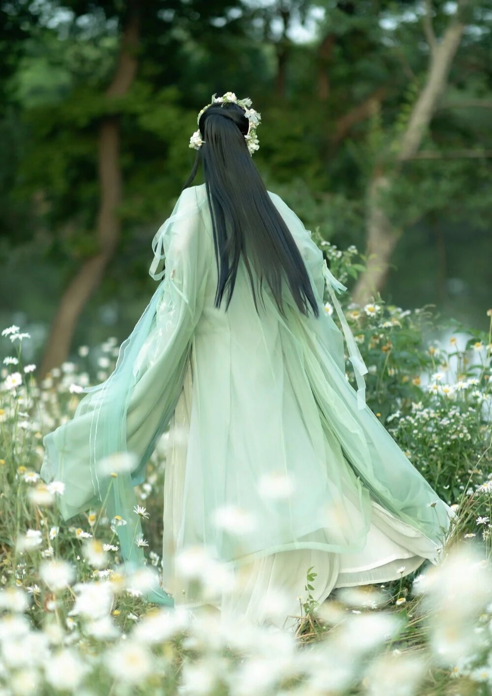 Traditional Chinese-Style Womens Jacket with Tang Costume Elements Traditional Chinese-Style Womens Jacket with Tang Costume Elements