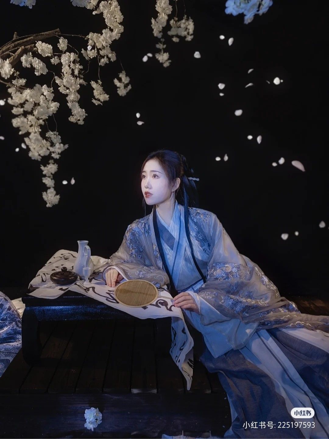 The Splendor of Traditional Chinese Clothing:Exploring the World of Ziheng Jian Hanfu The Splendor of Traditional Chinese Clothing:Exploring the World of Ziheng Jian Hanfu