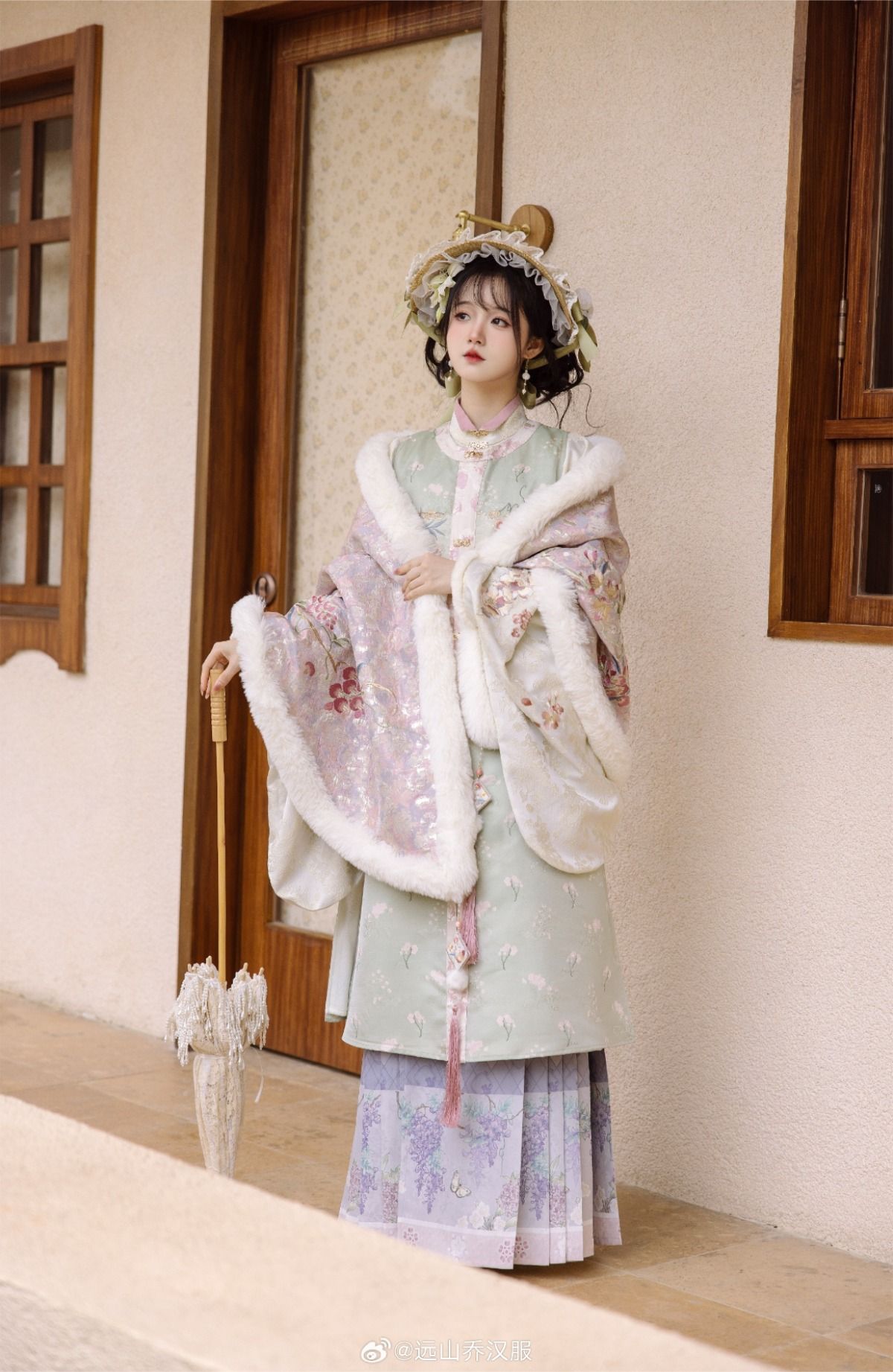 The Splendor of Hanfu:A Red Intersection of Tradition and Elegance The Splendor of Hanfu:A Red Intersection of Tradition and Elegance
