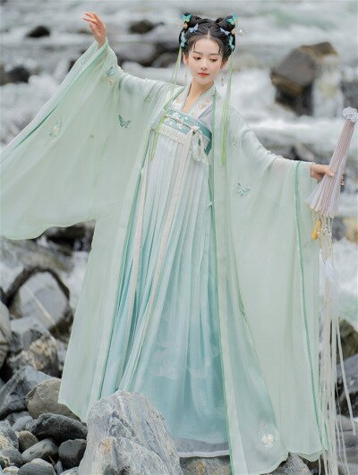 The Evolution of Childrens Hanfu Skirts:A Journey into Traditional Chinese Fashion The Evolution of Childrens Hanfu Skirts:A Journey into Traditional Chinese Fashion