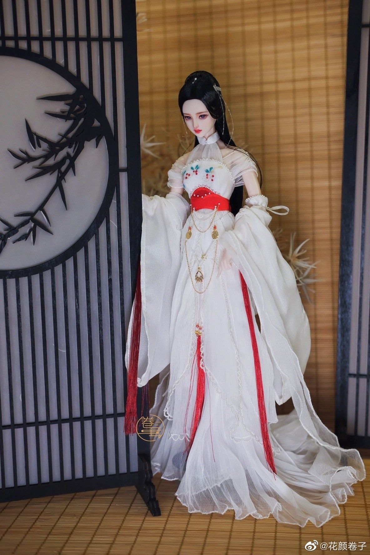 Winter Red Hanfu for Girls:A Traditional New Years Outfit