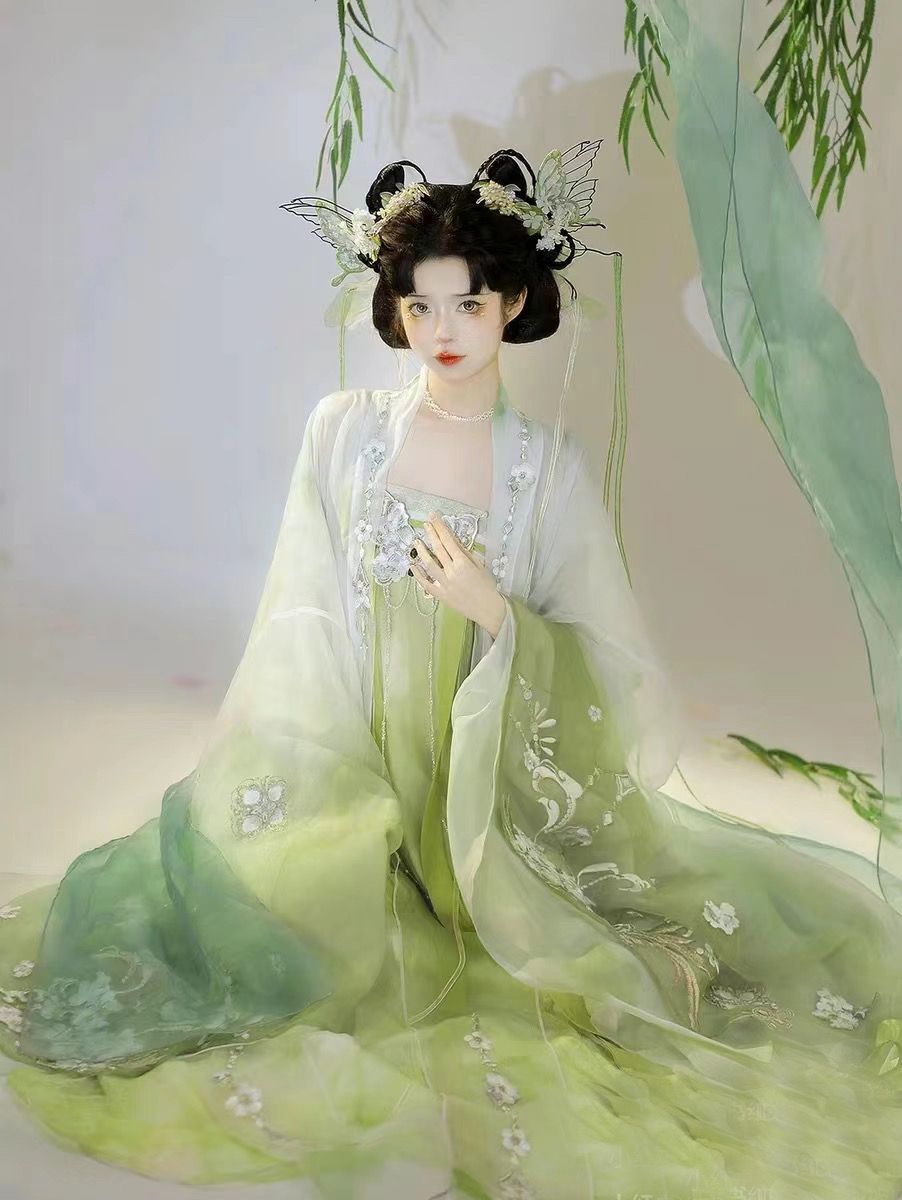 Understanding Hanfu Understanding Hanfu