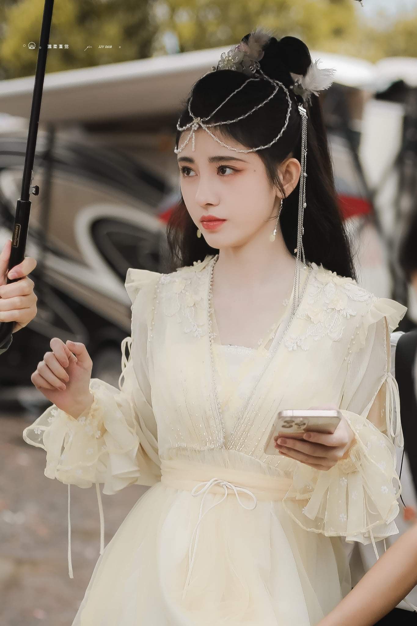 The Integrated Hanfu Hair Bun:A Blend of Traditional Elegance and Modern Style The Integrated Hanfu Hair Bun:A Blend of Traditional Elegance and Modern Style
