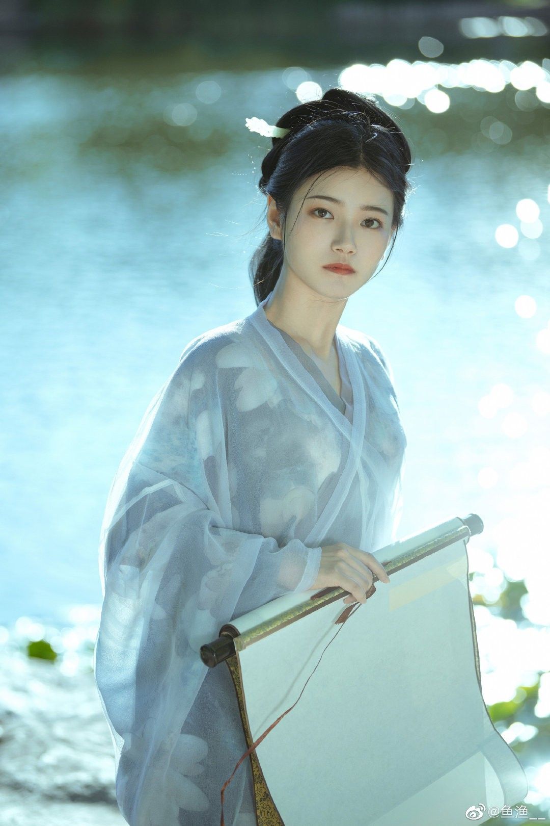Styling Tips for Petite Women to Look Slim in Cheongsam-Style Qipao Styling Tips for Petite Women to Look Slim in Cheongsam-Style Qipao