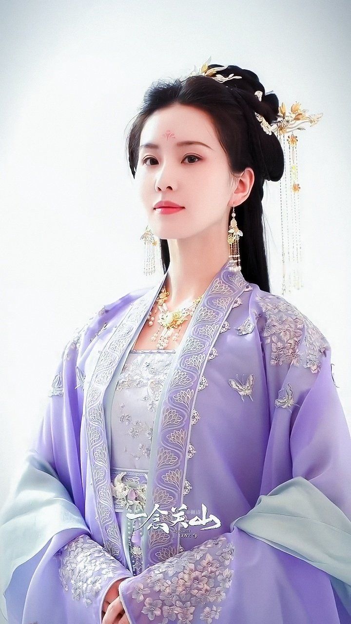 A Tale of a Pink Hanfu Fan:Embracing Traditional Elegance A Tale of a Pink Hanfu Fan:Embracing Traditional Elegance