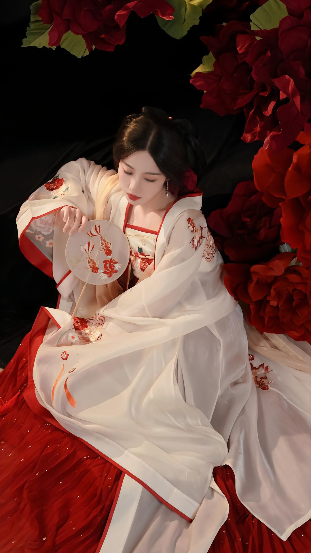 Silk Cheongsam as a Toast-Wearing for Traditional Ceremonies