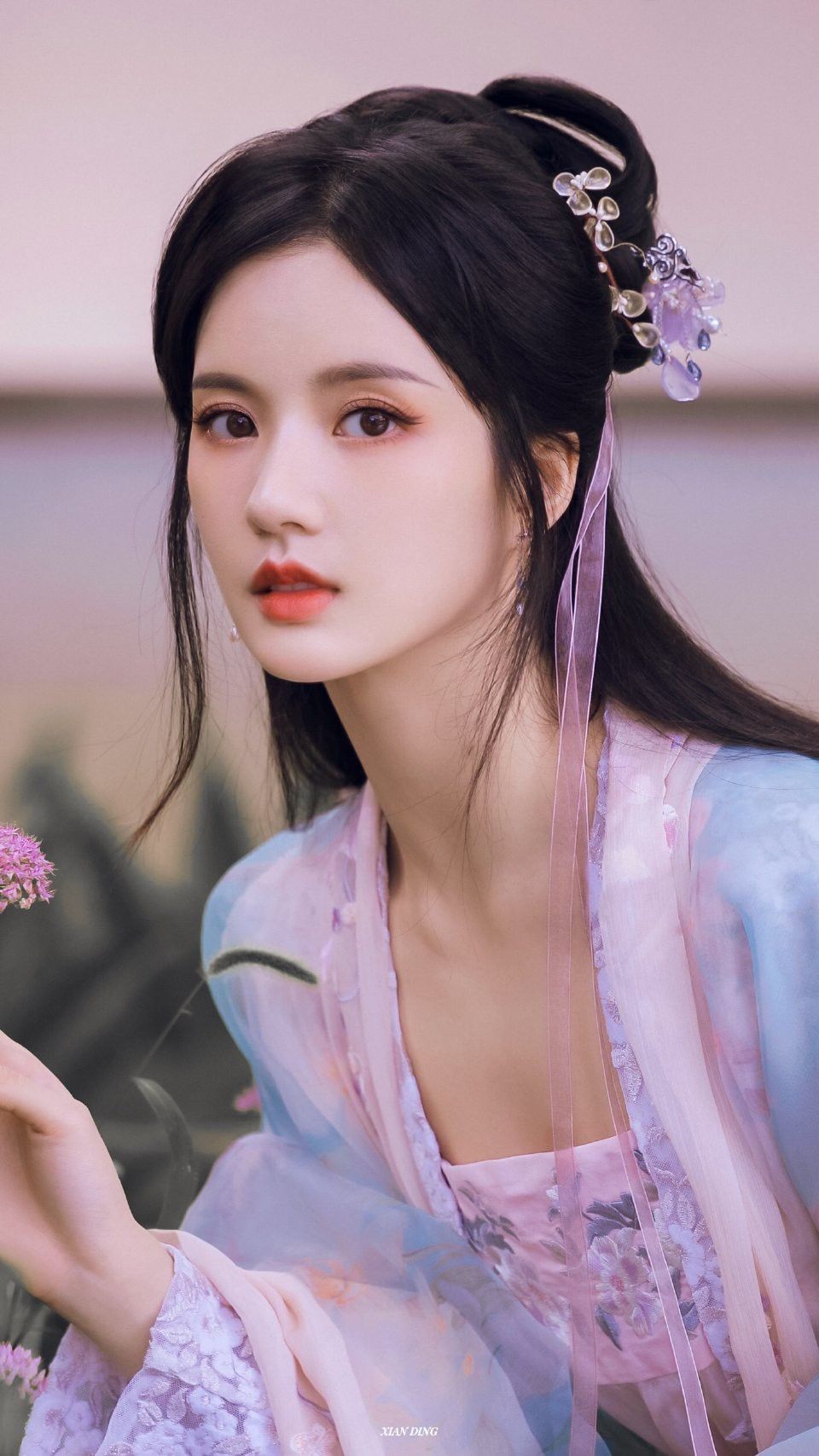 The Elegance of a Teal-Green Horseface Skirt:A Closer Look into Traditional Chinese Dress The Elegance of a Teal-Green Horseface Skirt:A Closer Look into Traditional Chinese Dress