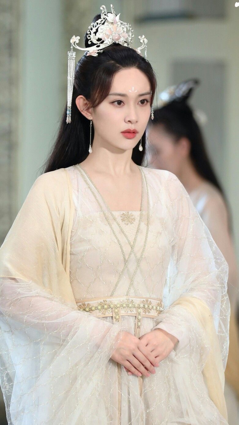 Kuji Jingyis Hanfu Style:The New White Snake Lady