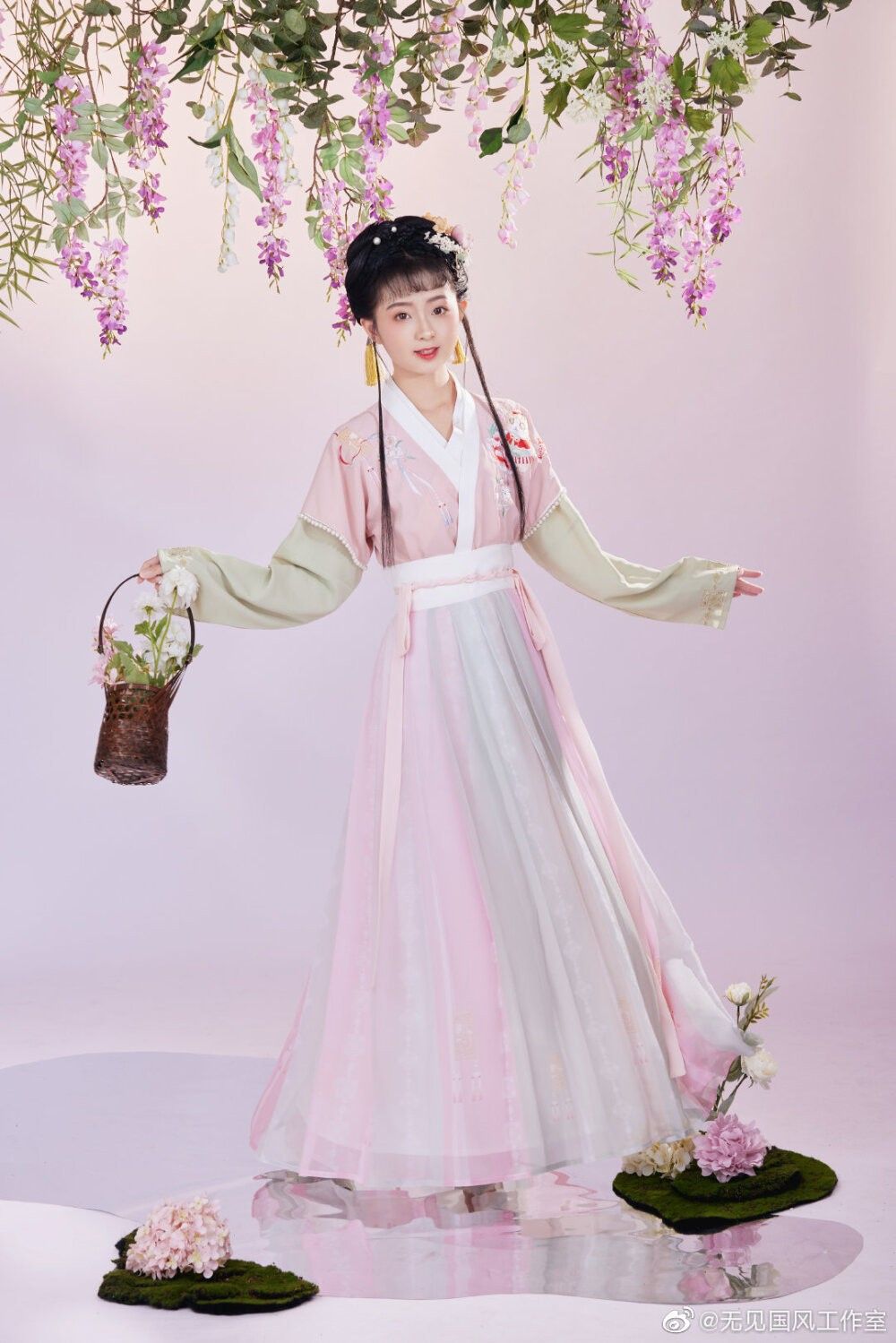 The Evolution of Qipao:A Modern Girls Guide to the Reimagined Cheongsam Dress The Evolution of Qipao:A Modern Girls Guide to the Reimagined Cheongsam Dress