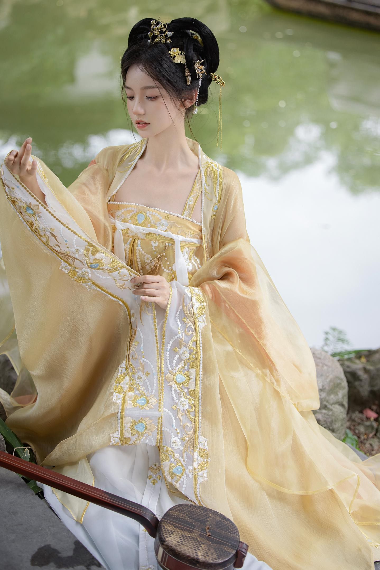 The Revival of the Spring Festival Horse-Face Skirt:A Blend of Tradition and Fashion The Revival of the Spring Festival Horse-Face Skirt:A Blend of Tradition and Fashion