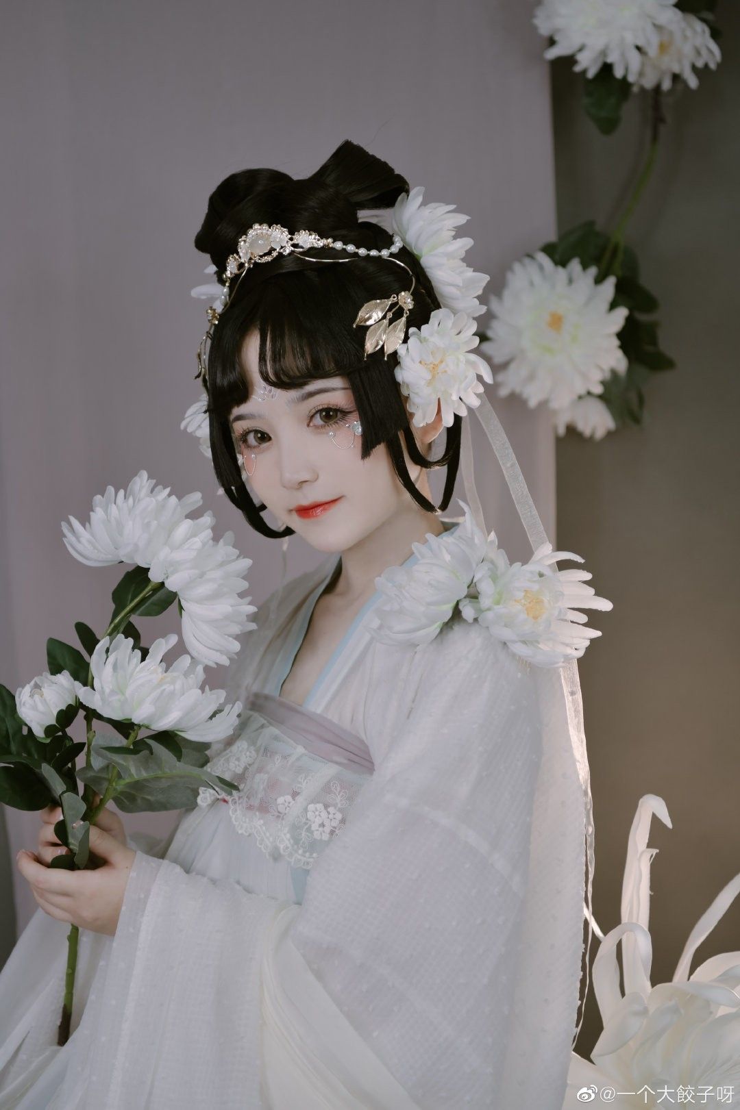 Vintage-Inspired Tang Suit Womens 盘扣上衣 with Short-Sleeved Charm Vintage-Inspired Tang Suit Womens 盘扣上衣 with Short-Sleeved Charm