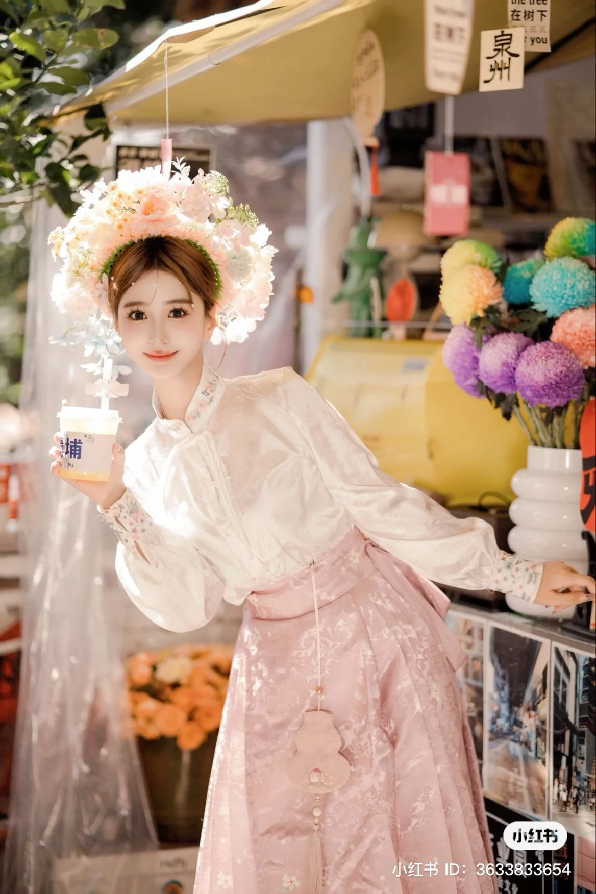 French-Inspired Ethereal Cheongsam:A Blend of Elegance and Tradition