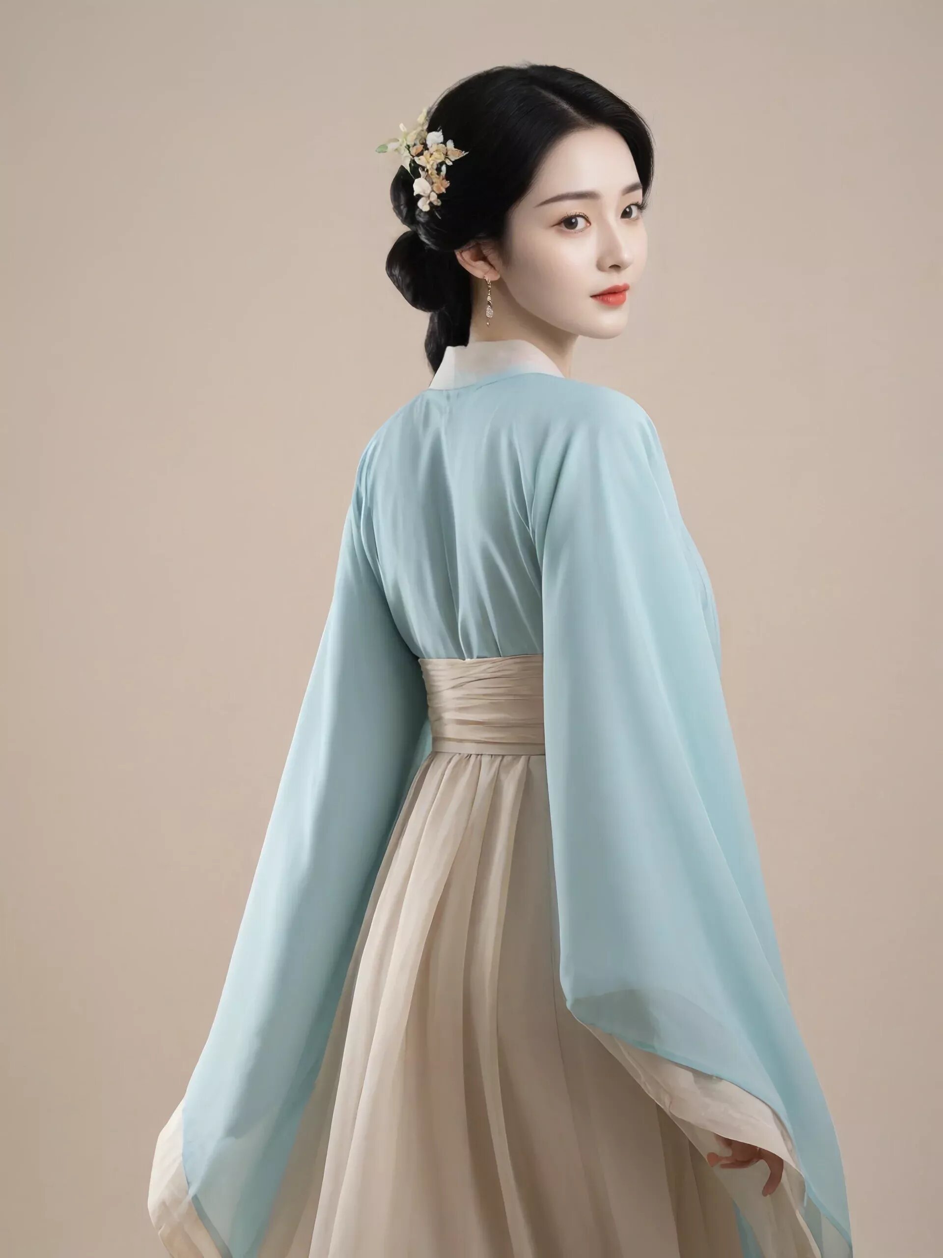The Ancient Charm of Finger Sleeves in Traditional Chinese Costume The Ancient Charm of Finger Sleeves in Traditional Chinese Costume