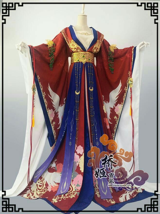 Summer in a Fairyland of Hanfu:The Enchanting Aesthetics of Floating仙氣 Summer in a Fairyland of Hanfu:The Enchanting Aesthetics of Floating仙氣