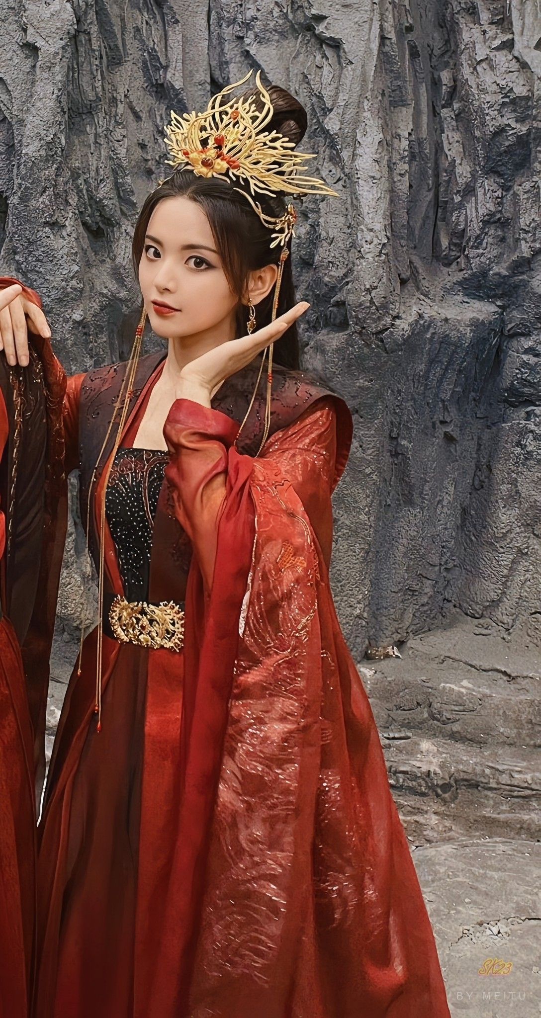 DIY Hanfu Style Fans:Creating a Traditional Beauty DIY Hanfu Style Fans:Creating a Traditional Beauty