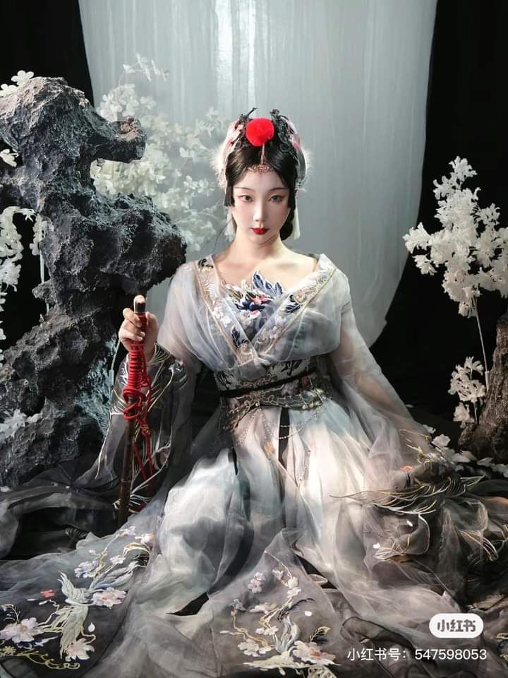 Elegant Revelations:Shengge Original Hanfu Fashion Elegant Revelations:Shengge Original Hanfu Fashion