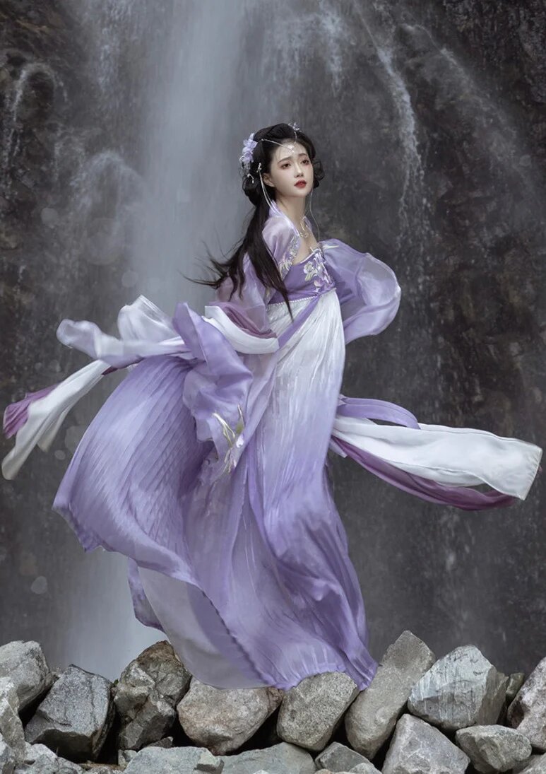 The Splendor of Song Dynasty Hanfu Jewelry:A Journey Through Ancient Chinese Adornments The Splendor of Song Dynasty Hanfu Jewelry:A Journey Through Ancient Chinese Adornments