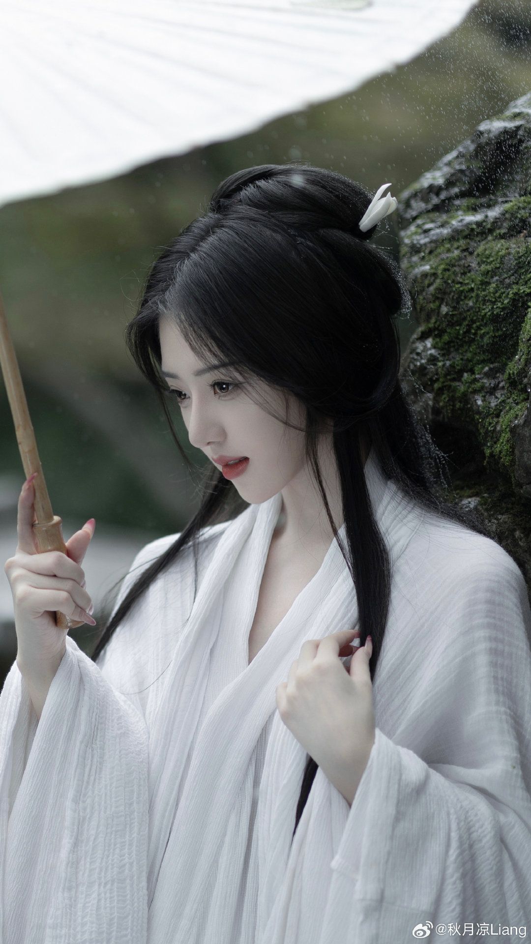The Return of the Bride in Traditional Cheongsam:The Art of Wearability for Everyday Fashion The Return of the Bride in Traditional Cheongsam:The Art of Wearability for Everyday Fashion