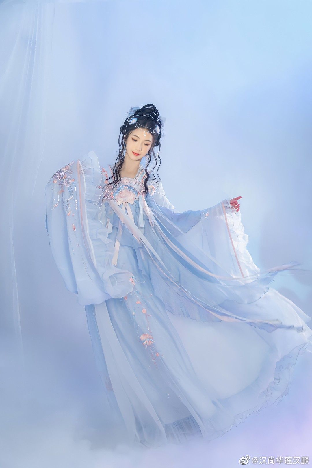 Ancient-Style Hanfu Shoes for Girls in Autumn Winter:A Guide to Traditional Comfort and Fashion Ancient-Style Hanfu Shoes for Girls in Autumn Winter:A Guide to Traditional Comfort and Fashion