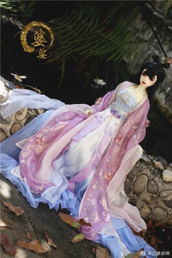 Petite汉服套装，展现优雅魅力的独特风采
