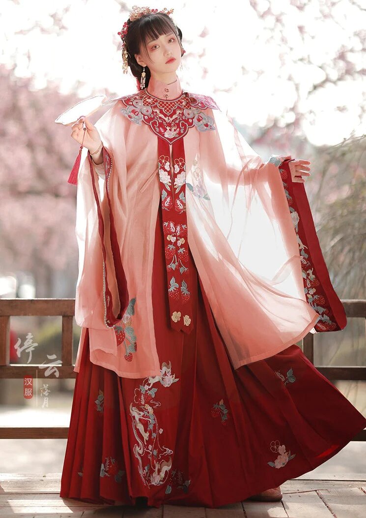 Chinese-Style Childrens Horseface Skirt Set:A Blend of Tradition and Fashion