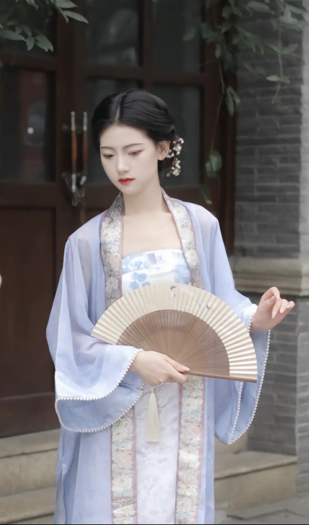 Ancient Hair Ornaments for Women:A Glimpse into Traditional Chinese Costume Jewelry