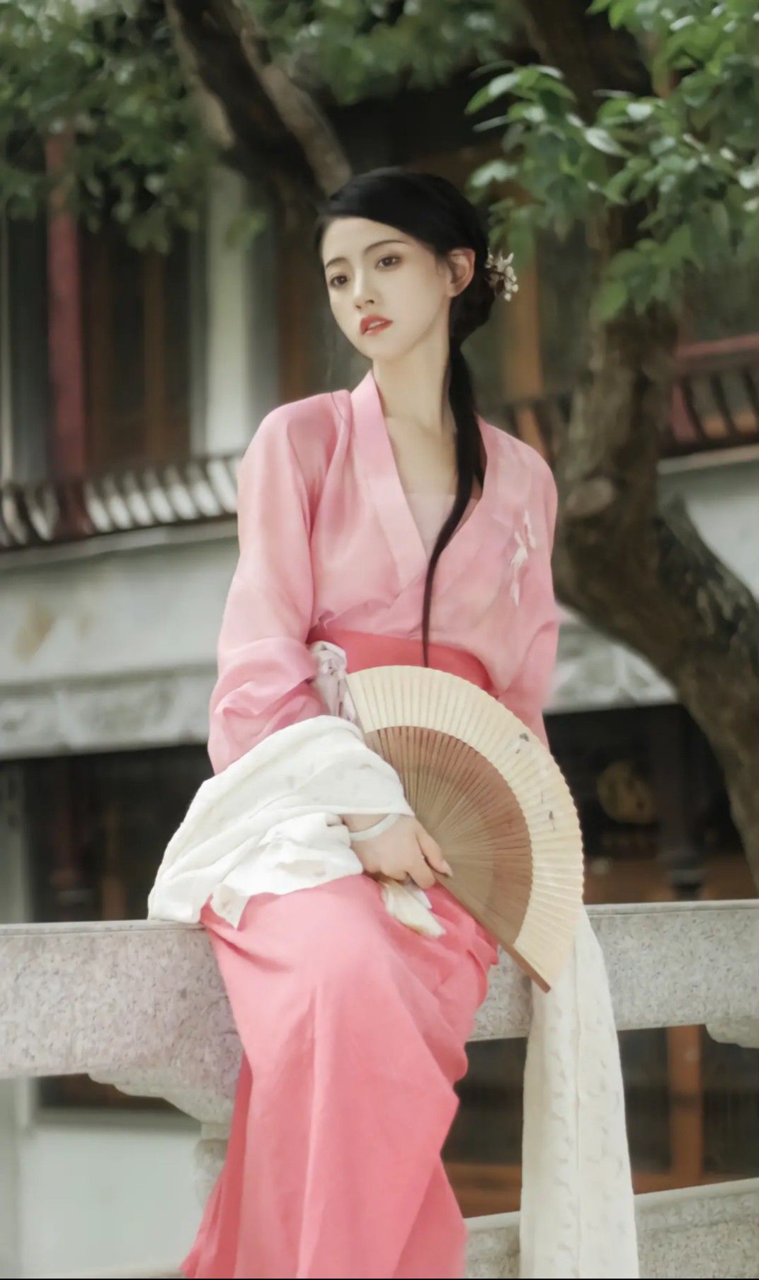 The Twelve Flower Deities in Hanfu Fashion:A Tale of a汉服女童 The Twelve Flower Deities in Hanfu Fashion:A Tale of a汉服女童