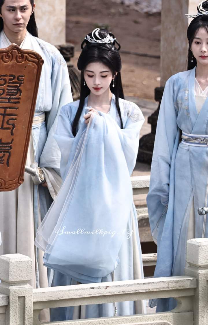 The Elegance of Iho Cheongsam:A Cultural Journey